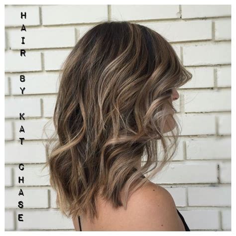 Furthermore, subtle highlights such as brown tones add a. 10 Pretty Layered Medium Hairstyles 2020