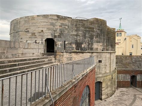 the round tower portsmouth 2020 all you need to know before you go with photos
