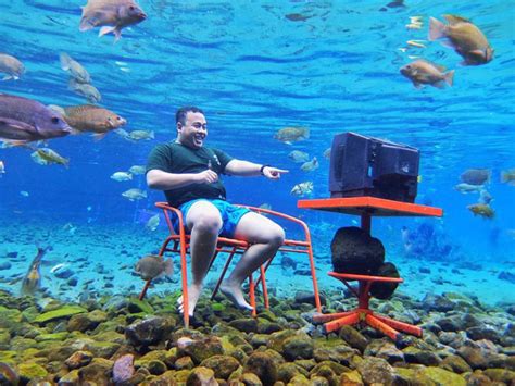 We Dare You To Take An Underwater Selfie Theselfiepost