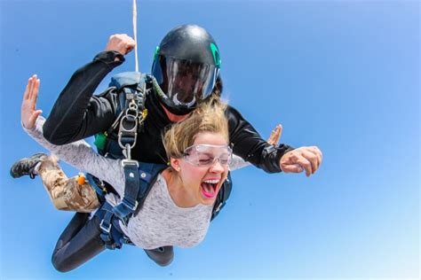 My Experience Skydiving In San Diego • The Blonde Abroad