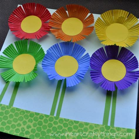 21 Activities That Will Make Your Toddler A Color Genius Flower