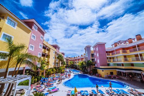 Sprawdź i kup online z fly.pl! Hotel Chatur Costa Caleta - Hiszpania Fuerteventura na ...