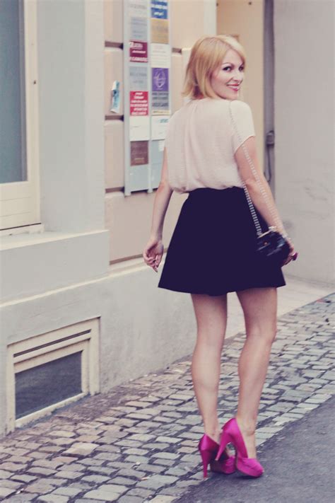 Womens Beige Short Sleeve Blouse Black Skater Skirt Hot Pink Satin