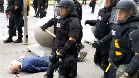 Muerte De George Floyd La Indignación Por Los Videos Que Muestran Brutalidad Policial En Las