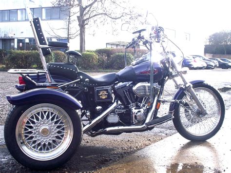Fat custom style was basically created by this oversized part of the dyna® lineup. Harley Davidson Dyna Wide Glide FXDWG Black - Casarva