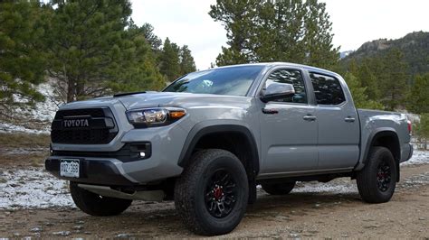2017 Toyota Tacoma Trd Pro First Drive Review The Everymans Raptor
