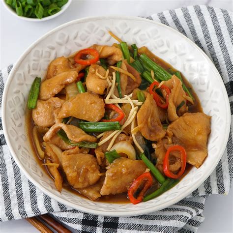 Chicken With Ginger And Spring Onions Scallion Chicken Meat Stir