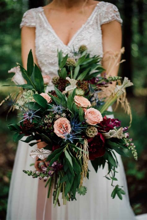 The wedding bouquet is known to bring happiness and satisfaction in the life of newlyweds and the ribbon with which the bouquet is tied. Fall wedding bouquet for bride - WeddingDay Magazine ...