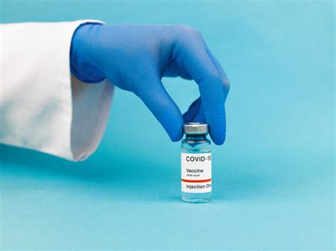 Pradėtas pažeidžiamiausių gyventojų skiepijimas ketvirtąja COVID vakcinos doze Biržų rajono