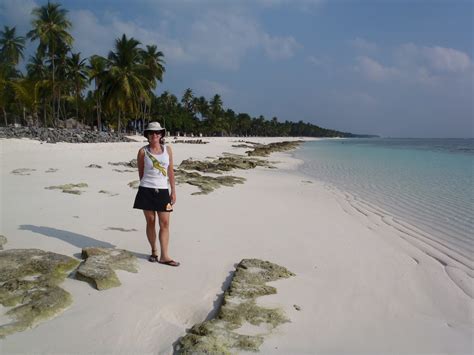Beauty of north tip of this island is just mesmerizing.white soft sand,waves from both sides of the tip,sky,azure, turquoise and blue colours of sea are amazing.beauty of this part of island can not be expressed in. The Grateful Globetrotters: Arabian Nights in The Arabian ...