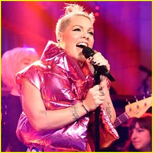 Pink Nearly Naked Grammys Performance Grammy Awards Pink