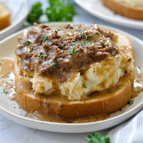 Hot Open Faced Roast Beef Sandwiches With Mashed Potatoes And Gravy Lets Dish