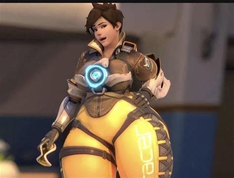 This Is How You Fix Tracer She Looks Perfect Now 9gag