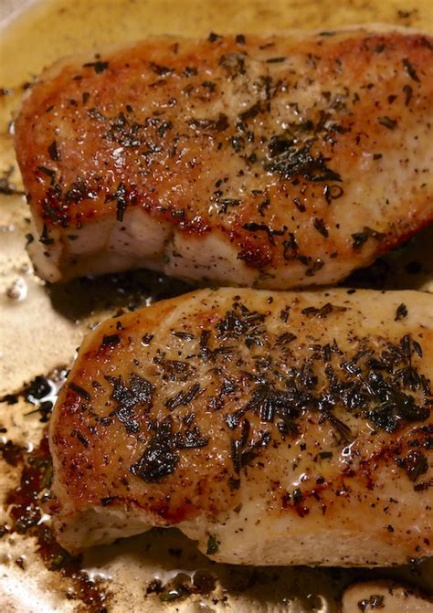 Store the leftovers in an airtight container in the put the baking pan in the preheated oven and cook the chicken for 20 minutes. Pan Roasted Chicken Breast