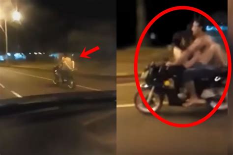 Viral This Couple Caught On Camera Doing It While Riding A