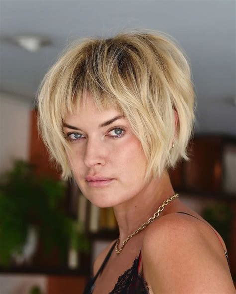 18 hottest short bob with bangs you ll see in 2022 short bobs with bangs short choppy haircuts