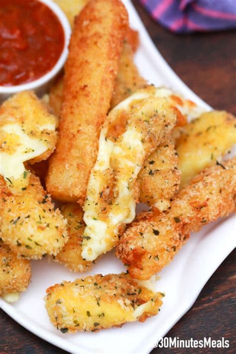 2 jars of your favorite tomato sauce 1 lb ground turkey) 1 cup. Mozzarella Cheese Sticks