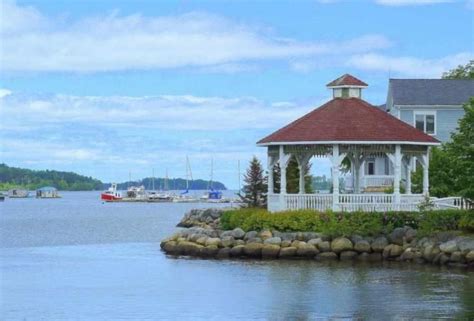 The 10 Most Beautiful Towns In Nova Scotia Canada Mahone Bay Nova Scotia Scotia