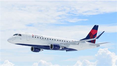 Embraer And Skywest Sign Contract For 9 E175 Jets