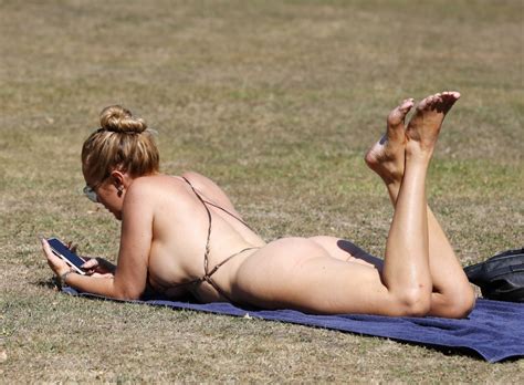 Aisleyne Horgan Wallace Covered Nakedness On The Beach Hot Photos