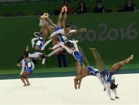 Frame By Frame Moves That Made Simone Biles Unbeatable The New York