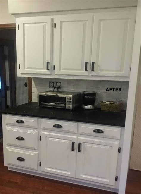 By choosing nulook cabinet refinishing for this essential home improvement, you will find a trusted partner who is committed to serving you with respect and professionalism. Kitchen Cabinet Painting Before And After | kitchen ...