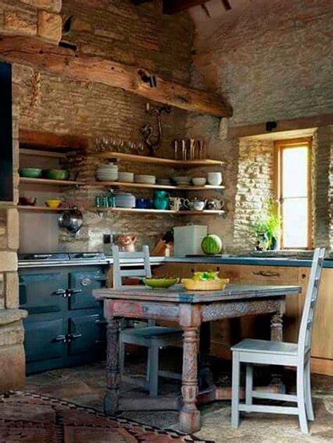 Una Cocina De Piedra Micasarevista Country Kitchen Decor Kitchen Wall