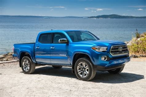Used 2017 Toyota Tacoma Sr5 Double Cab Review And Ratings Edmunds