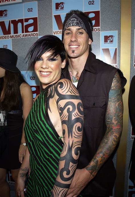 Pink And Carey Hart 2002 Celebrity Couples Pink Singer Pink And