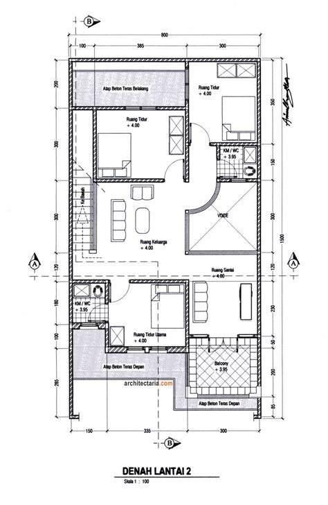 Dengan model rumah split level atau dengan perbedaan ketinggian, rumah bisa mengakomodasi indoor garden di tengah. Desain Rumah Minimalis Lebar 4 M