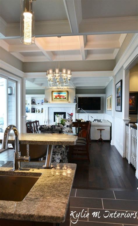 If you have an oversized fixture, you may wish to hang it a few inches higher so it doesn't seem so overpowering over your head when seated at the. The Right Height to Hang Light Fixtures - How Big, How ...