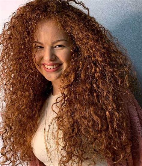 Best Curly Hairstyles For Round Faces HairstyleCamp