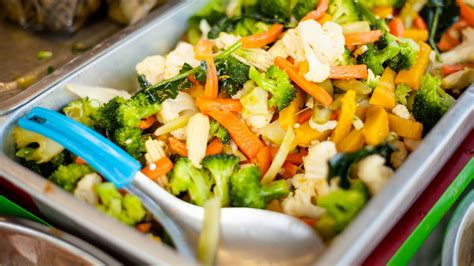 Easy Healthy Curry Cabbage And Cauliflower Stir Fry For All Diets