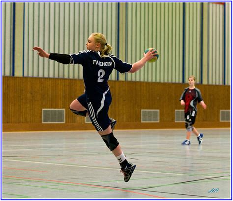 Handball bilder sport handball menschliche evolution eishockey leidenschaft sportlich leben plotten sonstiges. Der klassische Sprungwurf! Foto & Bild | sport, ballsport ...