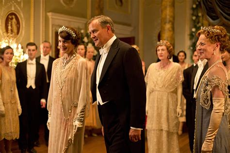 Heres Our First Look At The “downton Abbey” Film Thedailyday