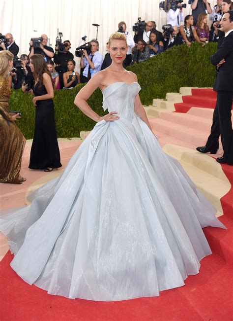 12 Of Zach Posens Most Magical Red Carpet Looks — Zac Posen Rihanna