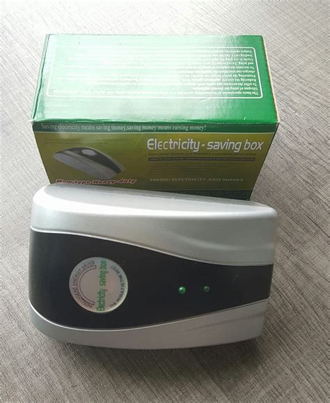 Yang lagi best, alat jimat minyak kereta tu boleh naikkan pikap kereta sekali dan sejukkan aircond. KEDAI EMAKKU: ALAT JIMAT ELEKTRIK