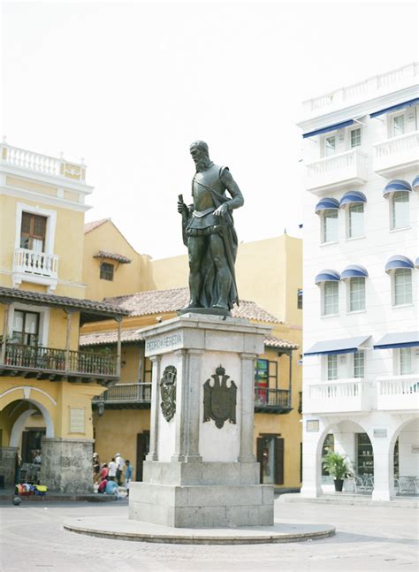 Pedro De Heredia Statue In Cartagena Colombia Entouriste