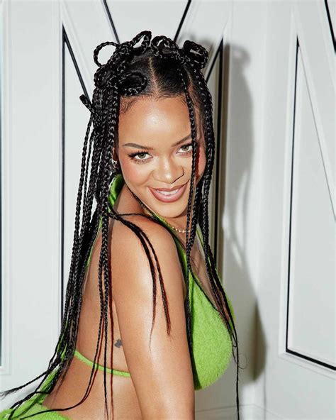 15 Of Rihannas Most Iconic Hairstyles