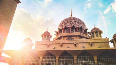 Jun 23, 2021 · sholat jumat terdiri atas 2 rakaat dan dikerjakan secara berjamaah, lantas bagaimana cara masbuk sholat jumat? Ini yang Akan Terjadi Bila Anda Meninggalkan Sholat ...