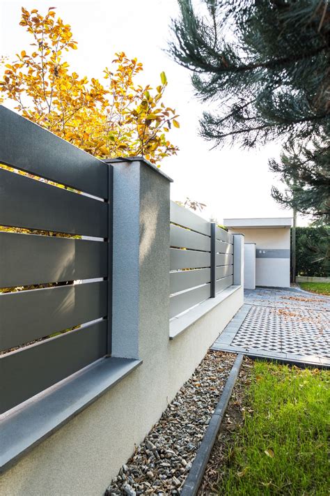 Minimalist Aluminum Fence In Grey Artofit