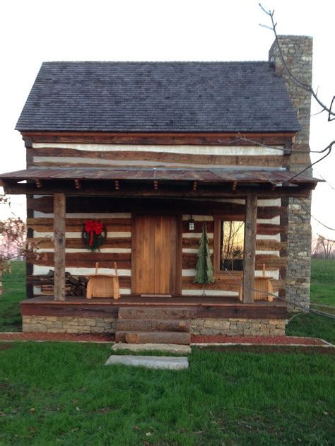Restored Kentucky Log Cabin Tiny Log Cabins Small Log Cabin Log Cabin