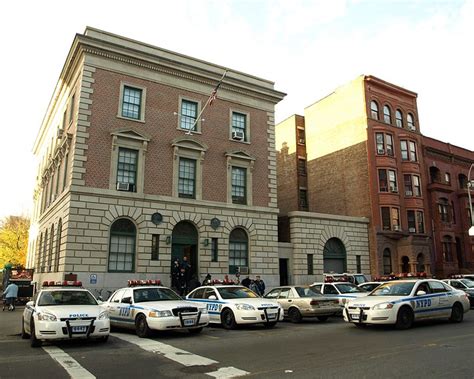 P040 Nypd Precinct 40 Police Station South Bronx New York City A