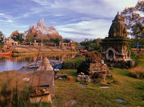 This bold family crime drama centers on teenage j cody, who moves in with his freewheeling relatives in their southern california beach town after his mother dies of an overdose. You Can Take A Virtual Tour Of Disney's Animal Kingdom ...
