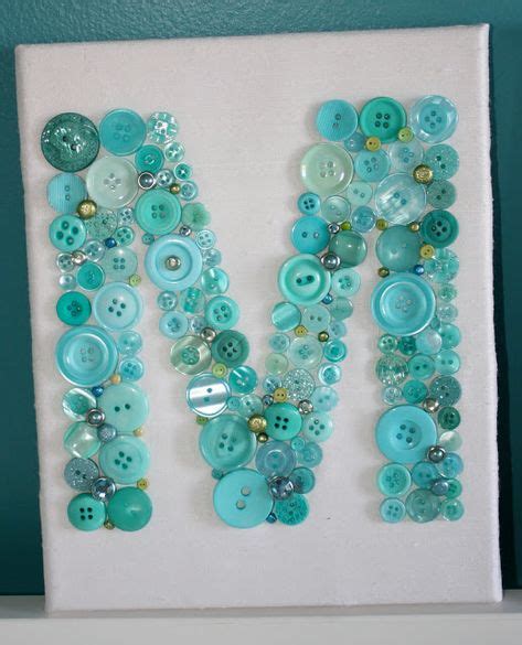 25 Cool Things You Can Make With Buttons Button Crafts Diy Buttons