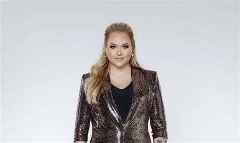 De nieuwe data zijn bekend! NikkieTutorials online presentator Eurovisie Songfestival ...