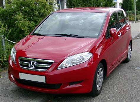 What makes a honda is who makes a honda: Honda FR-V - Wikipedia