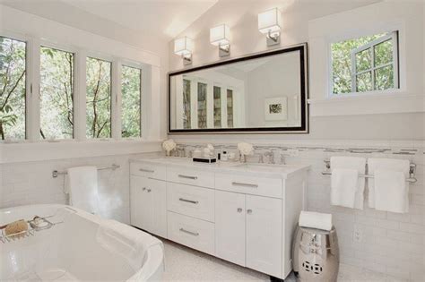 20 Flawless All White Bathroom Designs