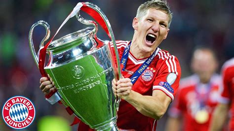 The site lists all clubs he coached and all clubs he played for. Thank you, Fußballgott! - Bastian Schweinsteiger retires ...