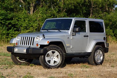My question is, what is the difference between the sport and sahara, in gunna eventually lift it later if that matters, thanks for the help. Difference between jeep wrangler sport and sahara 2012